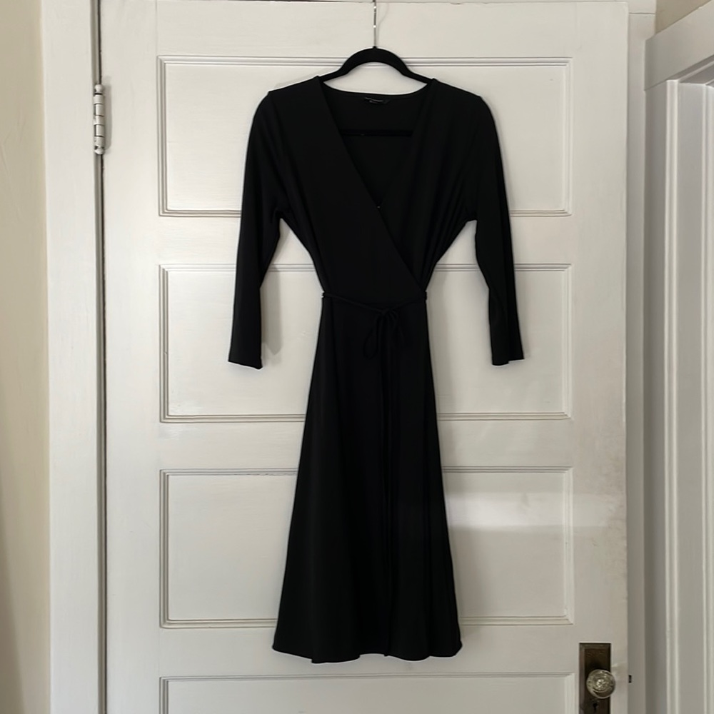 Banana Republic wrap dress sz M